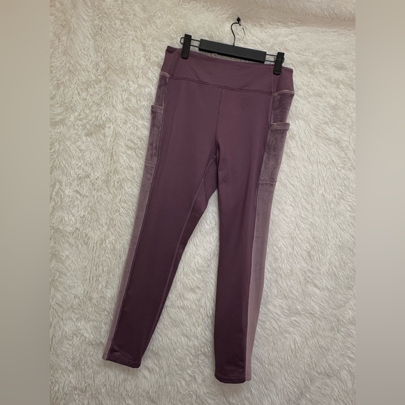 PINK Victoria’s Secret Purple Active Velvet Panel Leggings | Size Large | 💜✨ - Picture 4 of 17